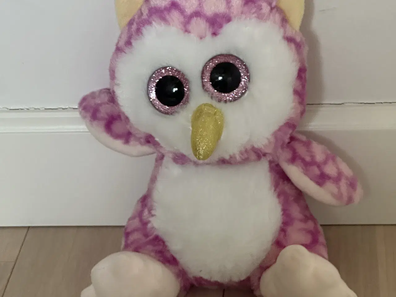 Billede 1 - 🦉 SØD PINK UGLEBAMSE MED GLIMMERØJNE 🦉