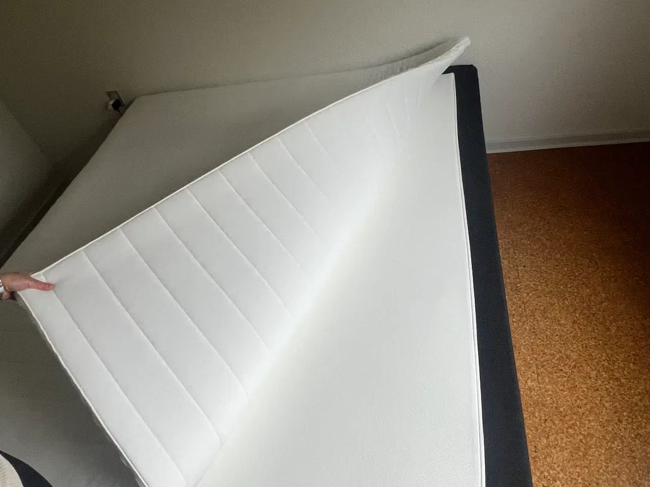 Billede 2 - Soveværelsesseng 180x200cm sælges