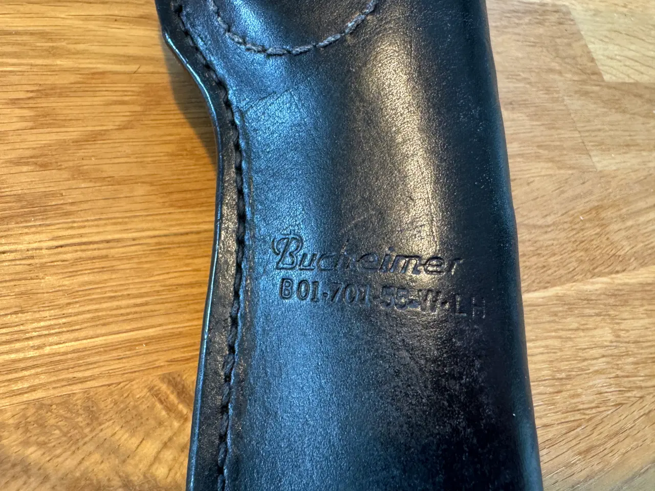 Billede 2 - Revolverhylster i sort læder