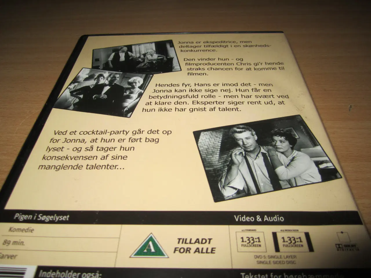 Billede 2 - BUSTER LARSEN. PIGEN I SØGELYSET.