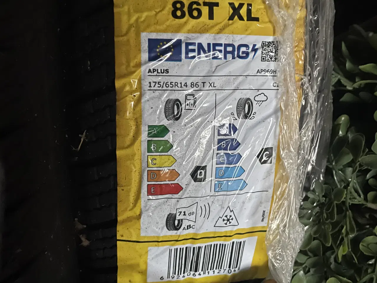 Billede 1 - Ny  2 stk vinterdæk 175/65-R14