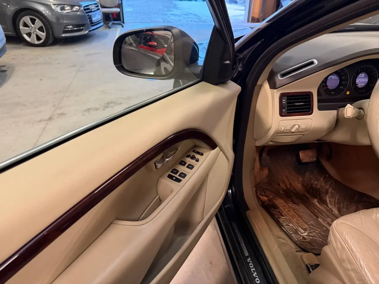 Billede 8 - Volvo S80 2,5 T Momentum aut.