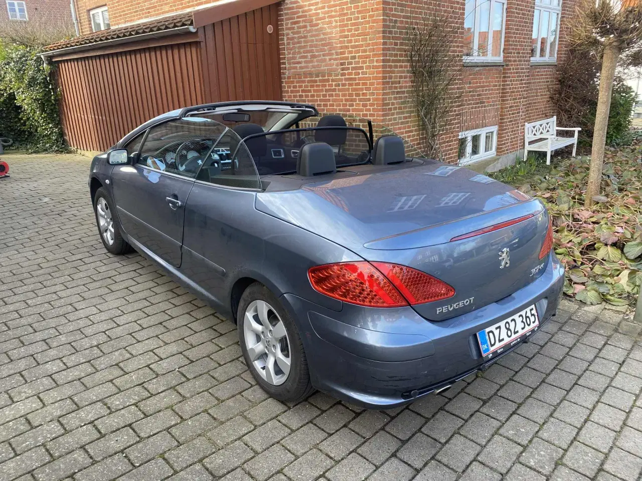 Billede 3 - Virkelig flot og velholdt peugeot 307 cc