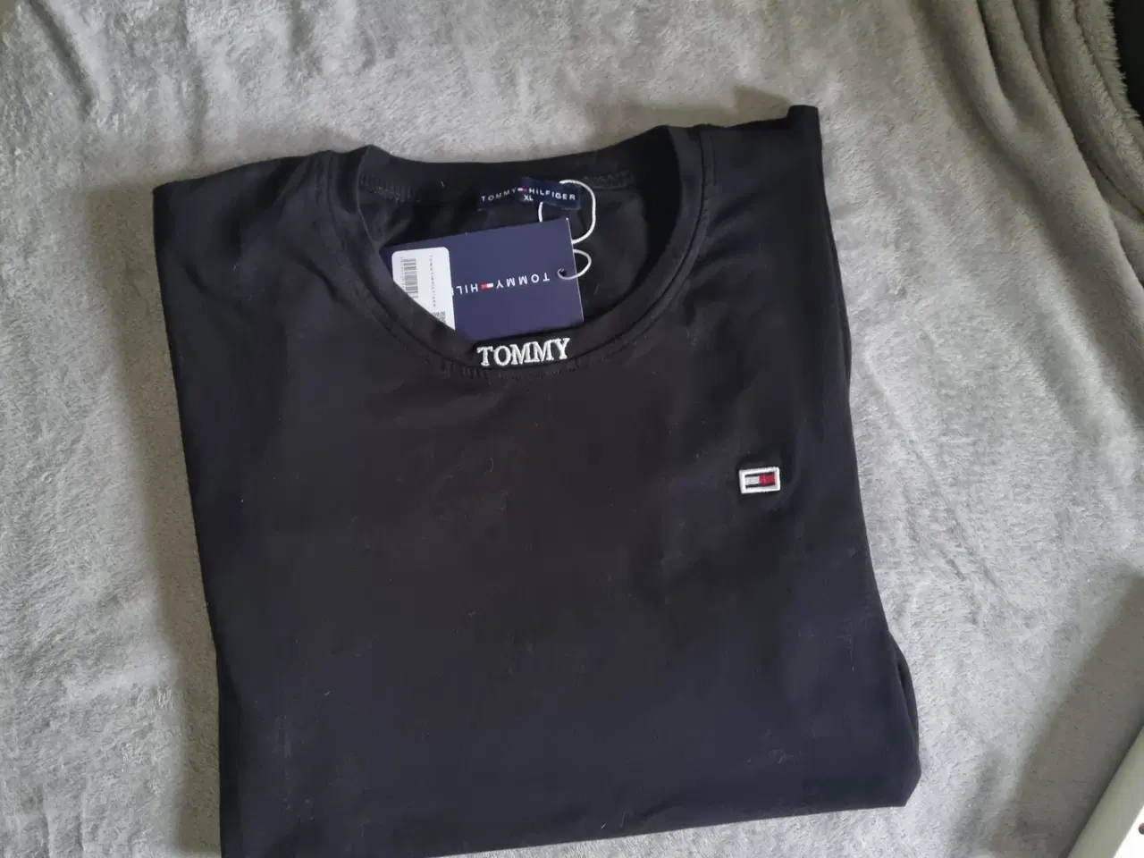 Billede 4 - Tshirt tommy hilfiger str xl