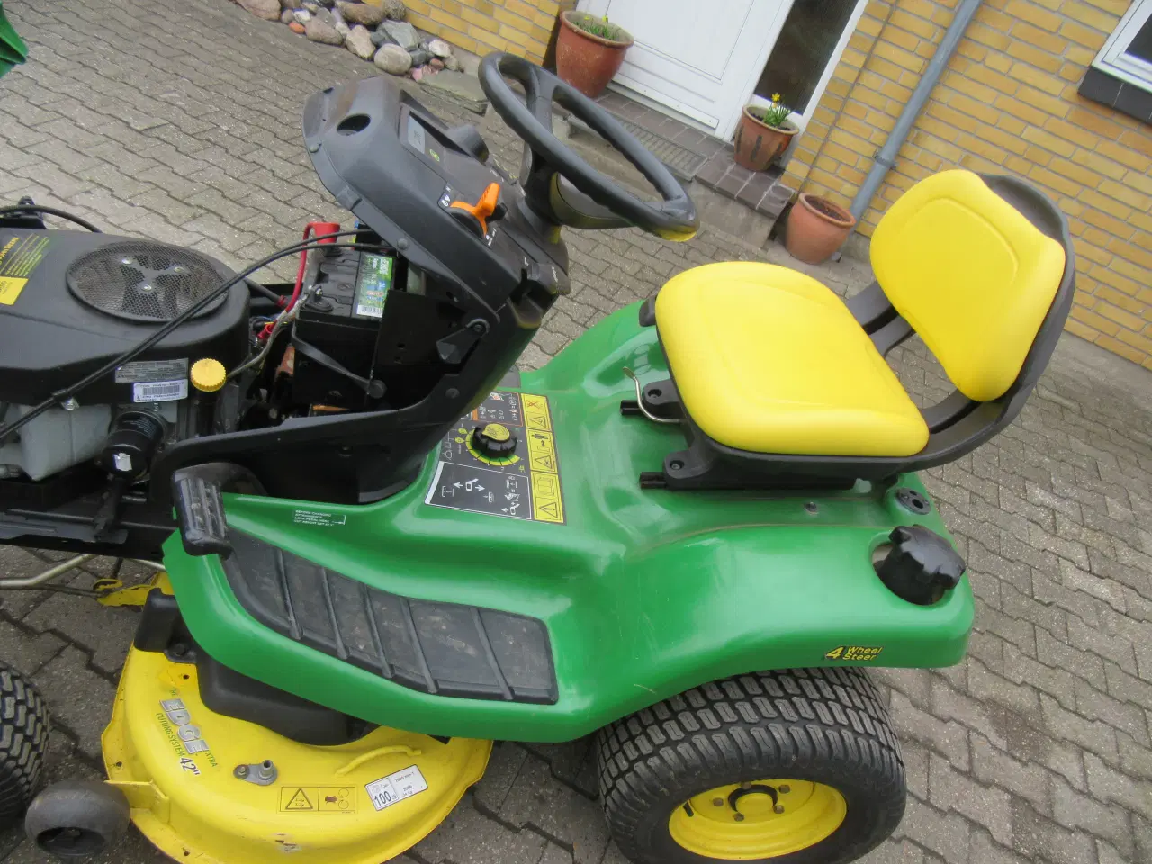 Billede 8 - John Deere x 304 med 17 hk motor