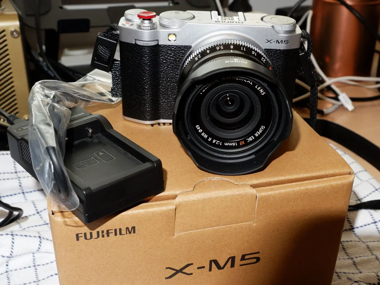 Billede 1 - Fujifilm X-M5 hus sølv. Shutter counter   848.