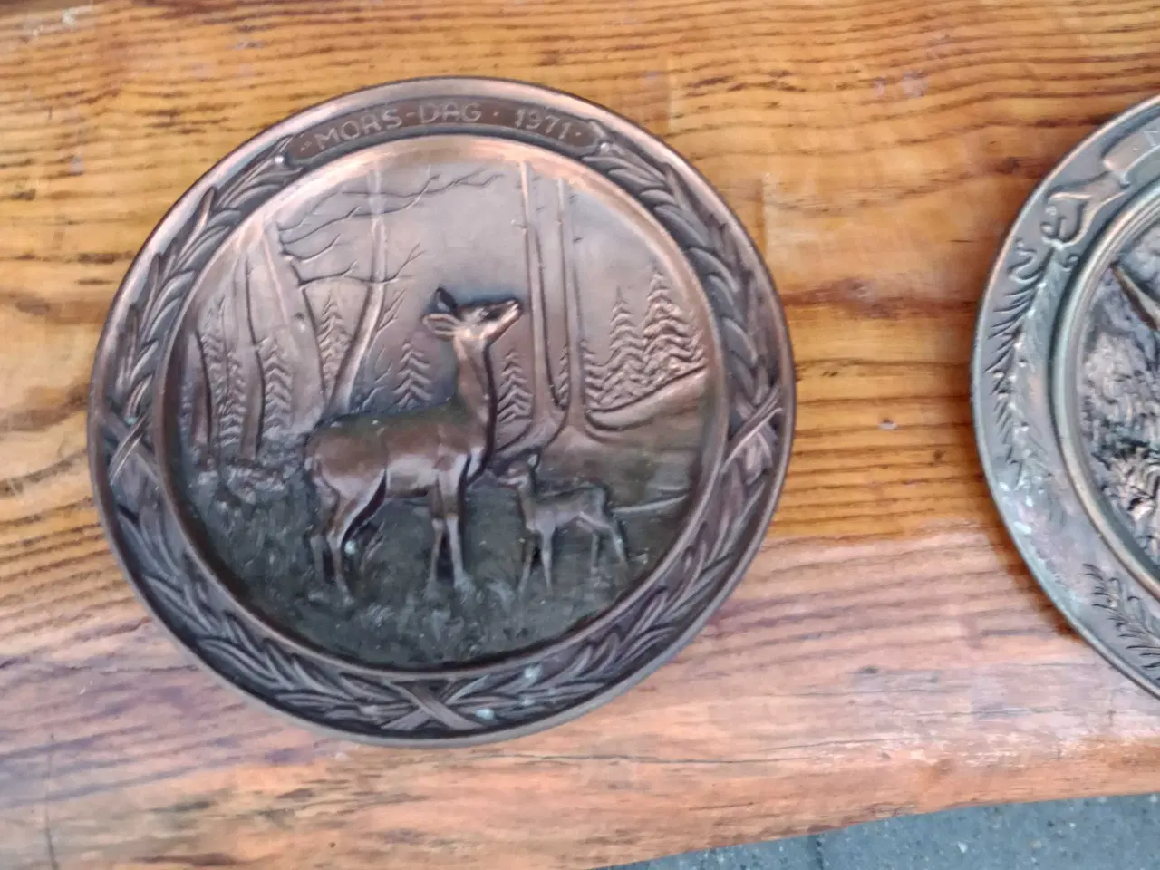 Billede 1 - 18 stk, morsdags platter i kobber,1971-1988