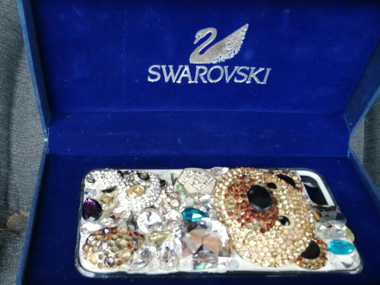 Billede 1 - SWAROVSKI BAMSE MOBIL COVER, SAMLEOBJEKT