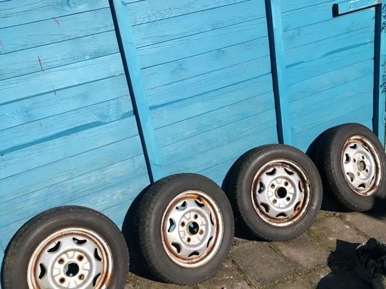 Billede 4 - Dæk til trailer og små biler