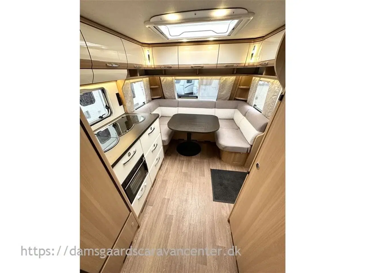 Billede 9 - 2020 - LMC Musica 542 E ALDE   Enkeltsenge - Centralvarme - Mover - Fortelt