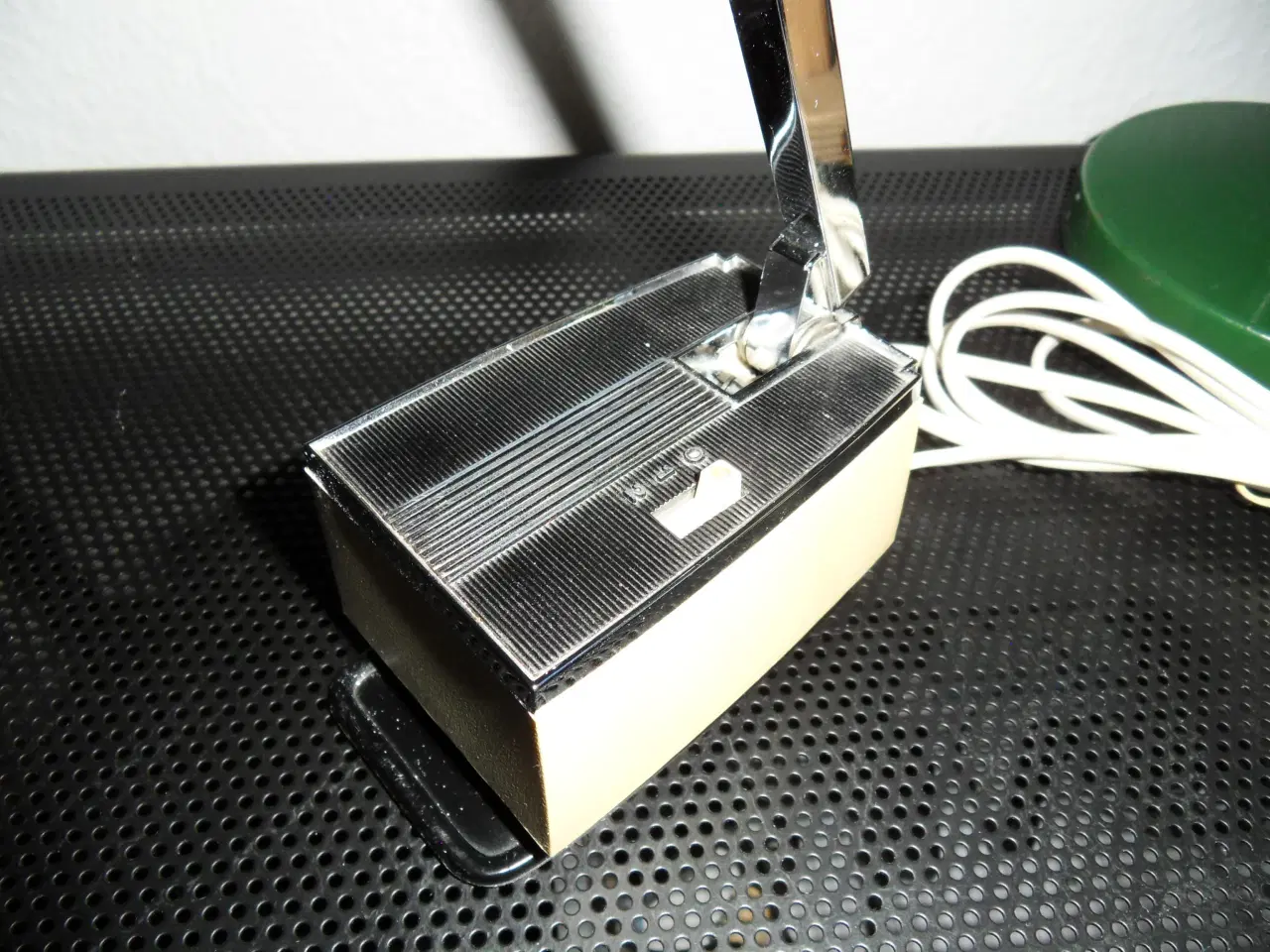 Billede 4 - HBH SOLO mini lampe. Fra 1960-erne. Bord- /væg