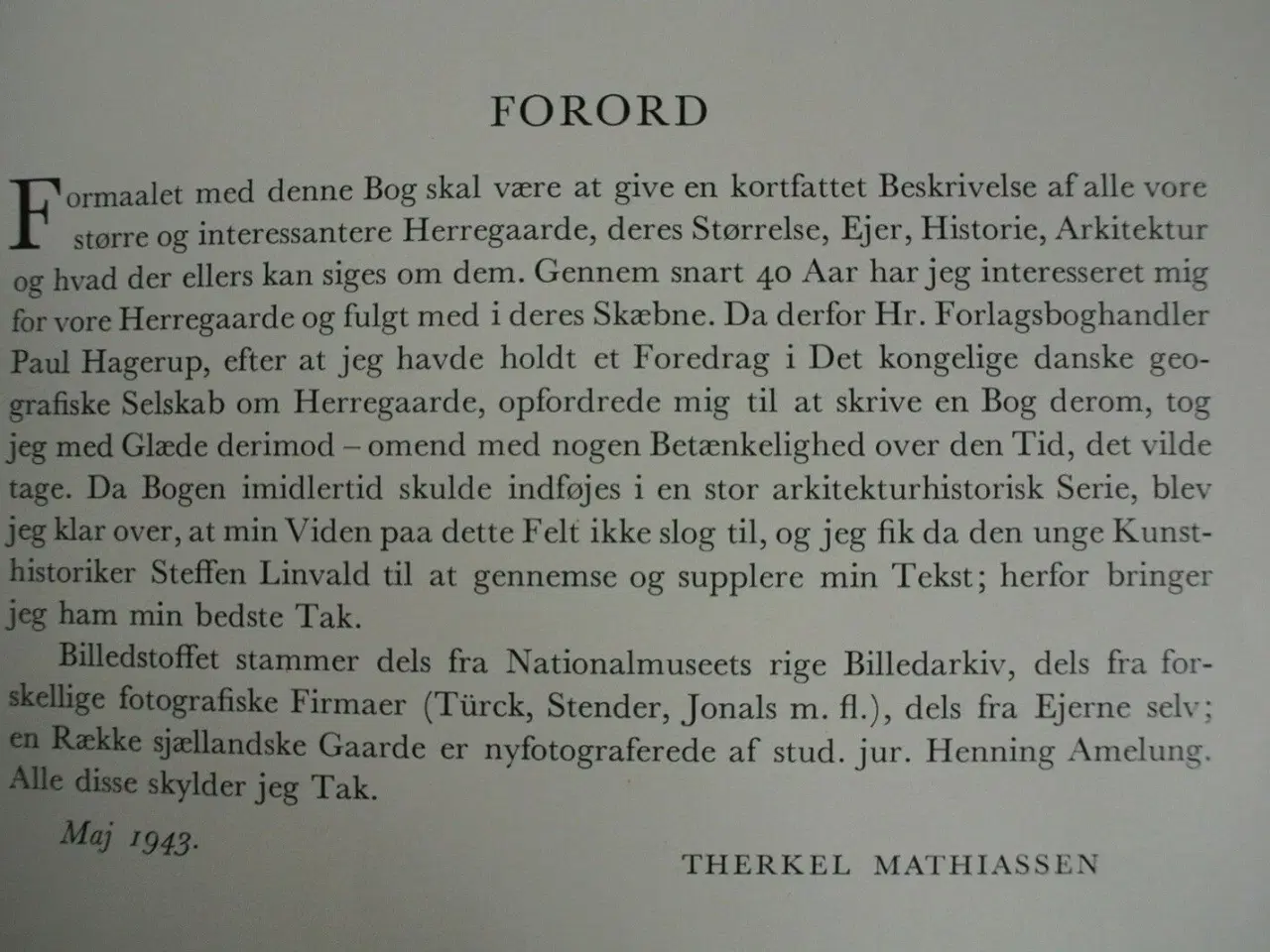 Billede 3 - vore herregaarde, af therkel mathiassen, emne: his