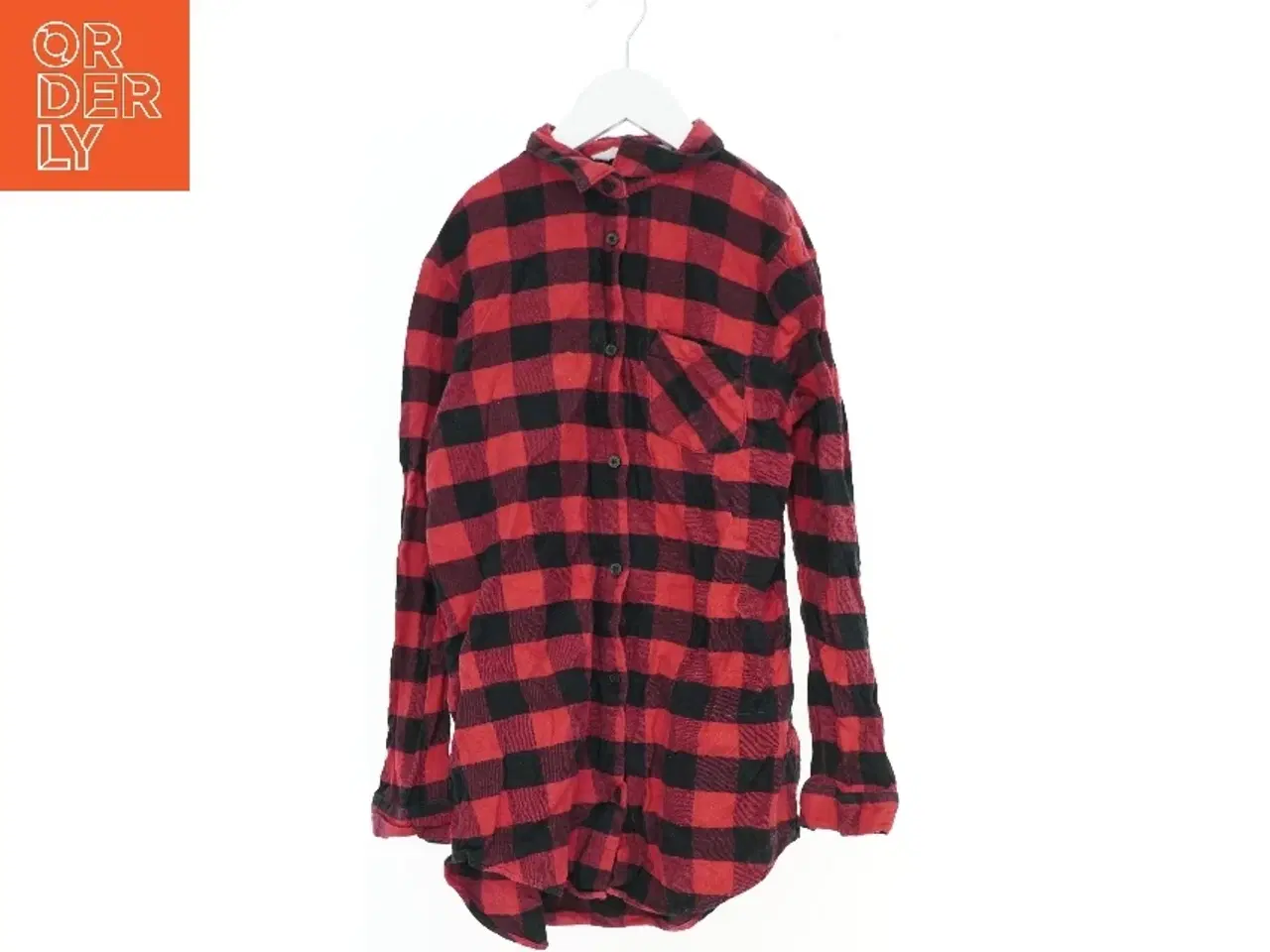 Billede 1 - Skjorte med rødt og sort ternet mønster fra H&M (str. 152)