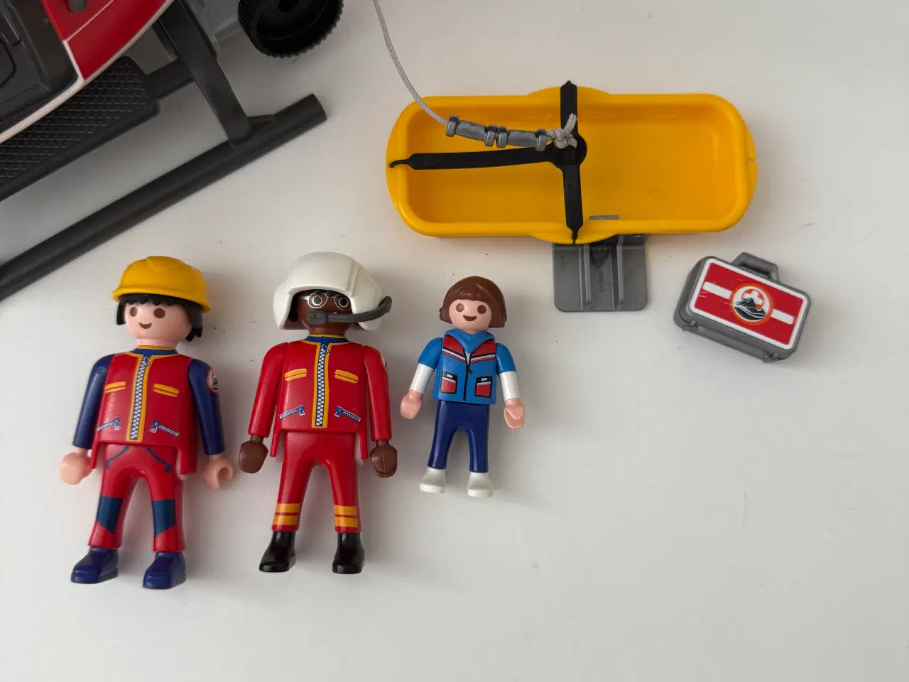 Billede 2 - Playmobil 9127 redningshelikopter, 3 figurer og ti