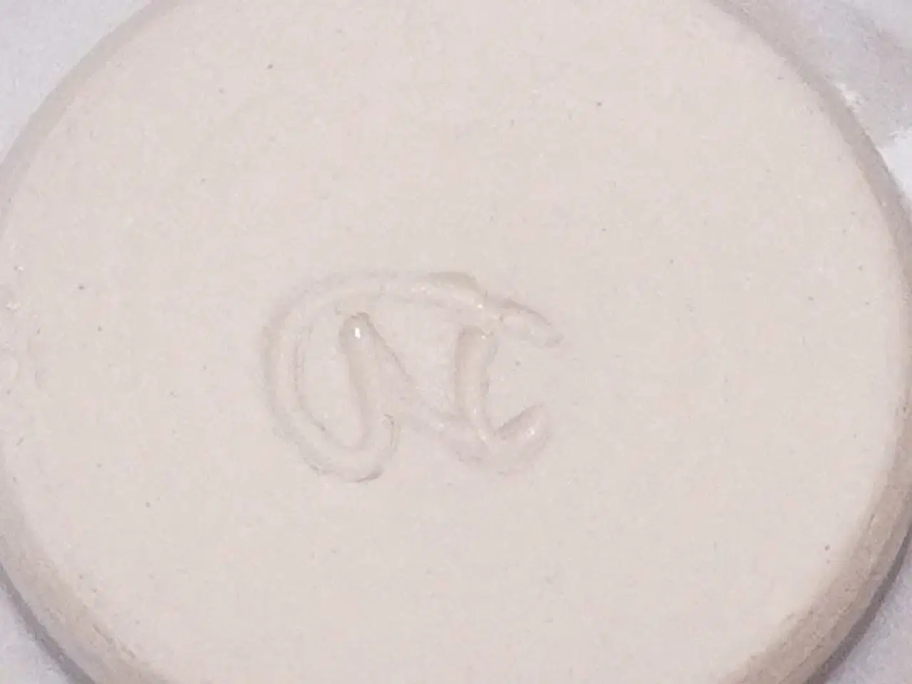 Billede 4 - Miniature vase i stentøj - Signeret