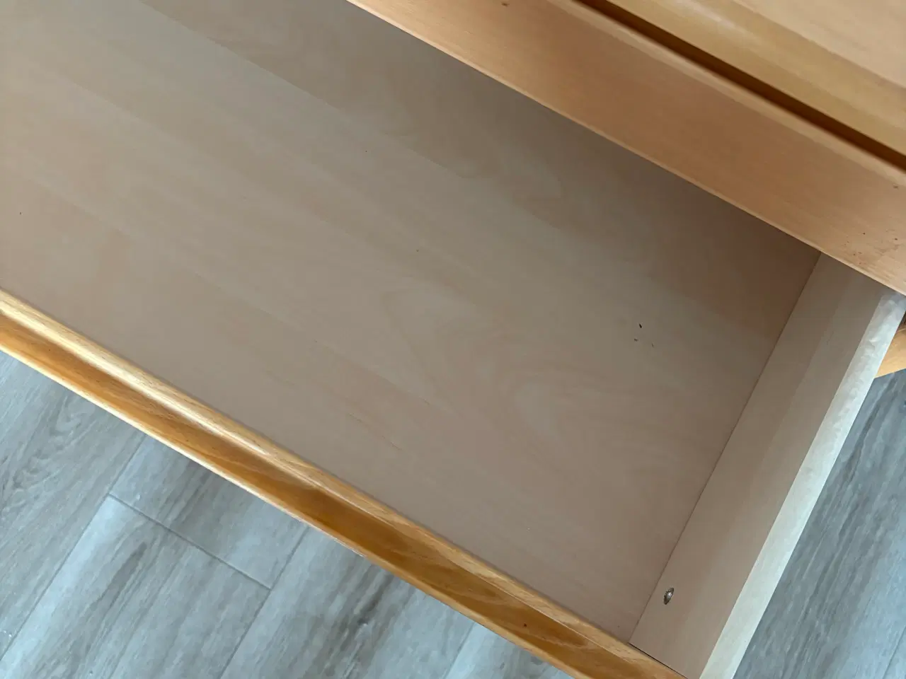 Billede 2 - Fin lille kommode i god stand