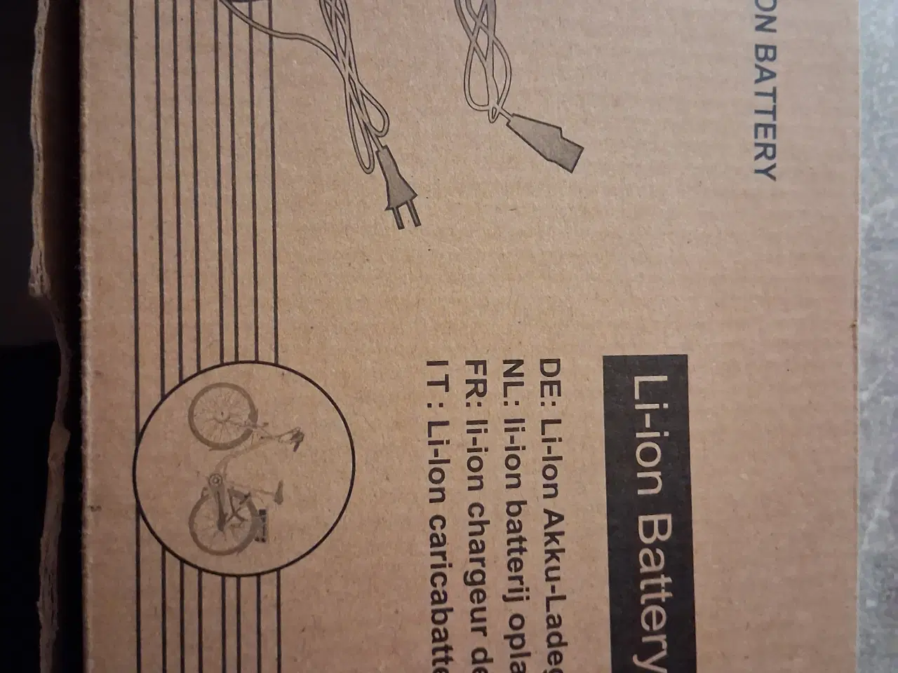 Billede 1 - Batteri oplader til el cykel.