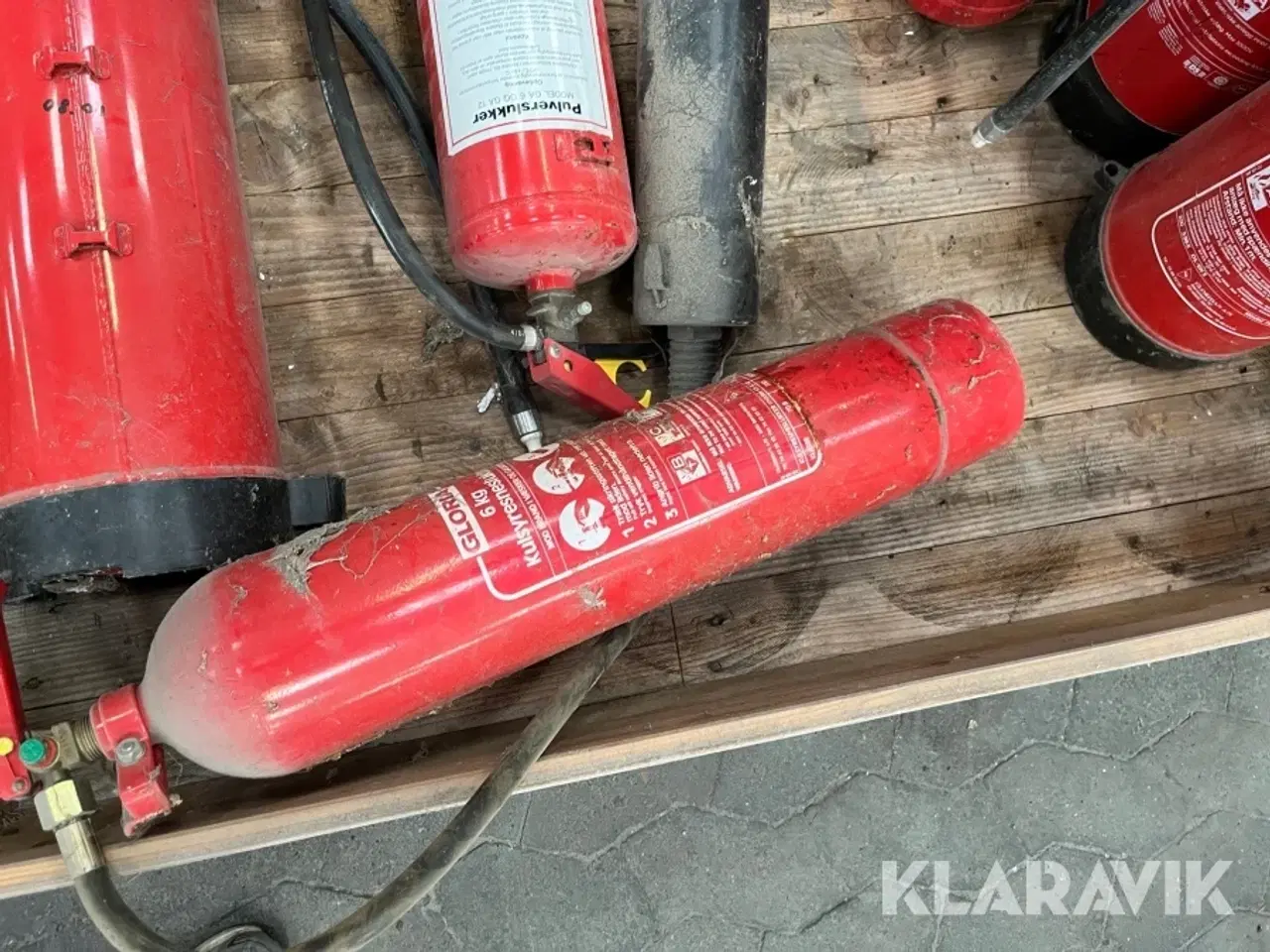 Billede 10 - Lot - Pulver- og vandslukkere Housegard og Gloria 12 kg og 9 Liter