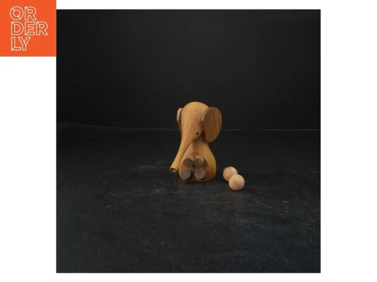 Billede 1 - Træelefant figur fra Lucie Kaas (str. 11x12 cm)