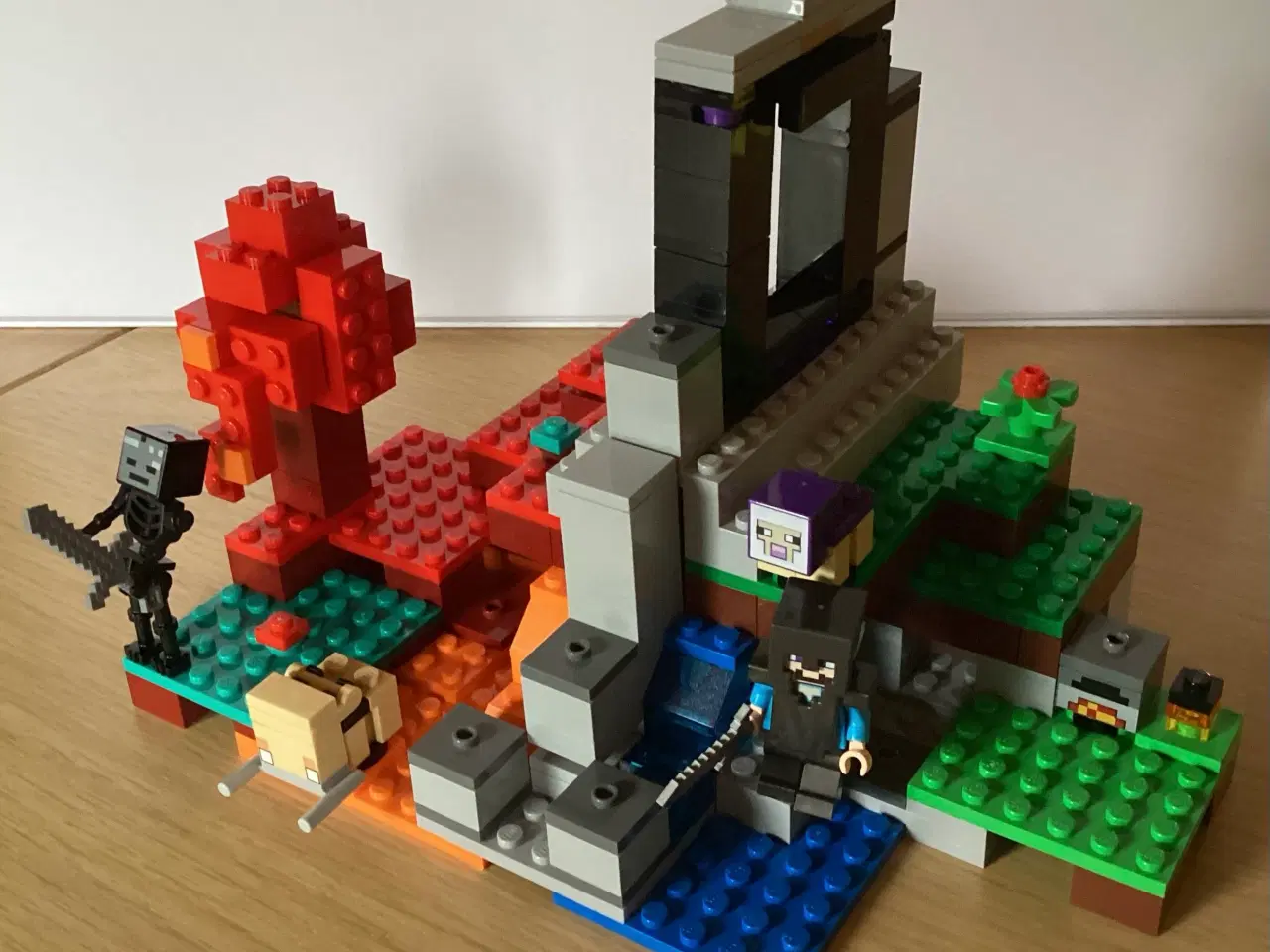 Billede 3 - Minecraft Lego, Den Ødelagte Portal nr. 21172, 