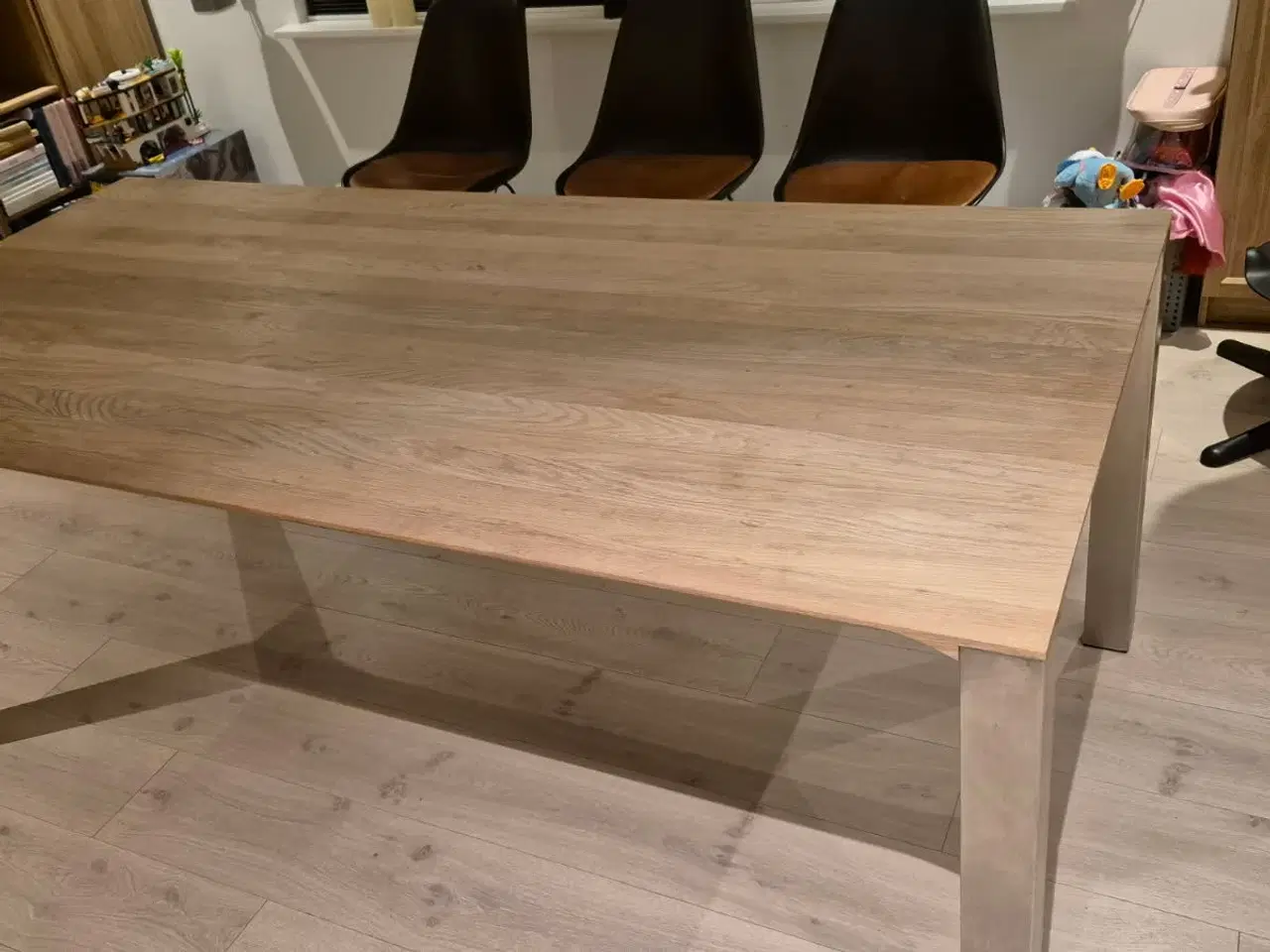 Billede 4 - Spisebord i eg. 
