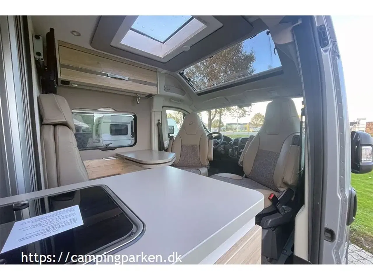 Billede 11 - 2024 - Dethleffs Globetrail CVD 600 ER Advantage   Udlejes: Ny camper van på 6 meter med enkeltsenge og automatgear