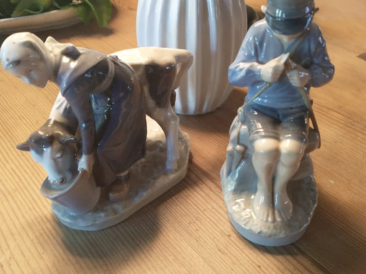 Billede 1 - Figurer fra KGL Porcelæn