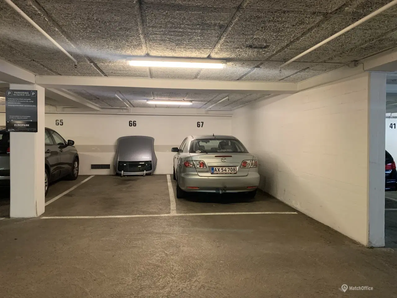 Billede 6 - 🚗 Fast parkeringsplads i aflåst p-kælder – midt i Indre By