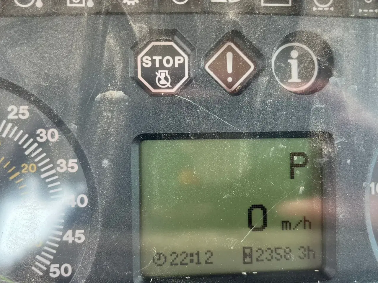 Billede 18 - John Deere 6320 m/JD 631 Frontlæsser  AutoPower og TLS affjedret foraksel