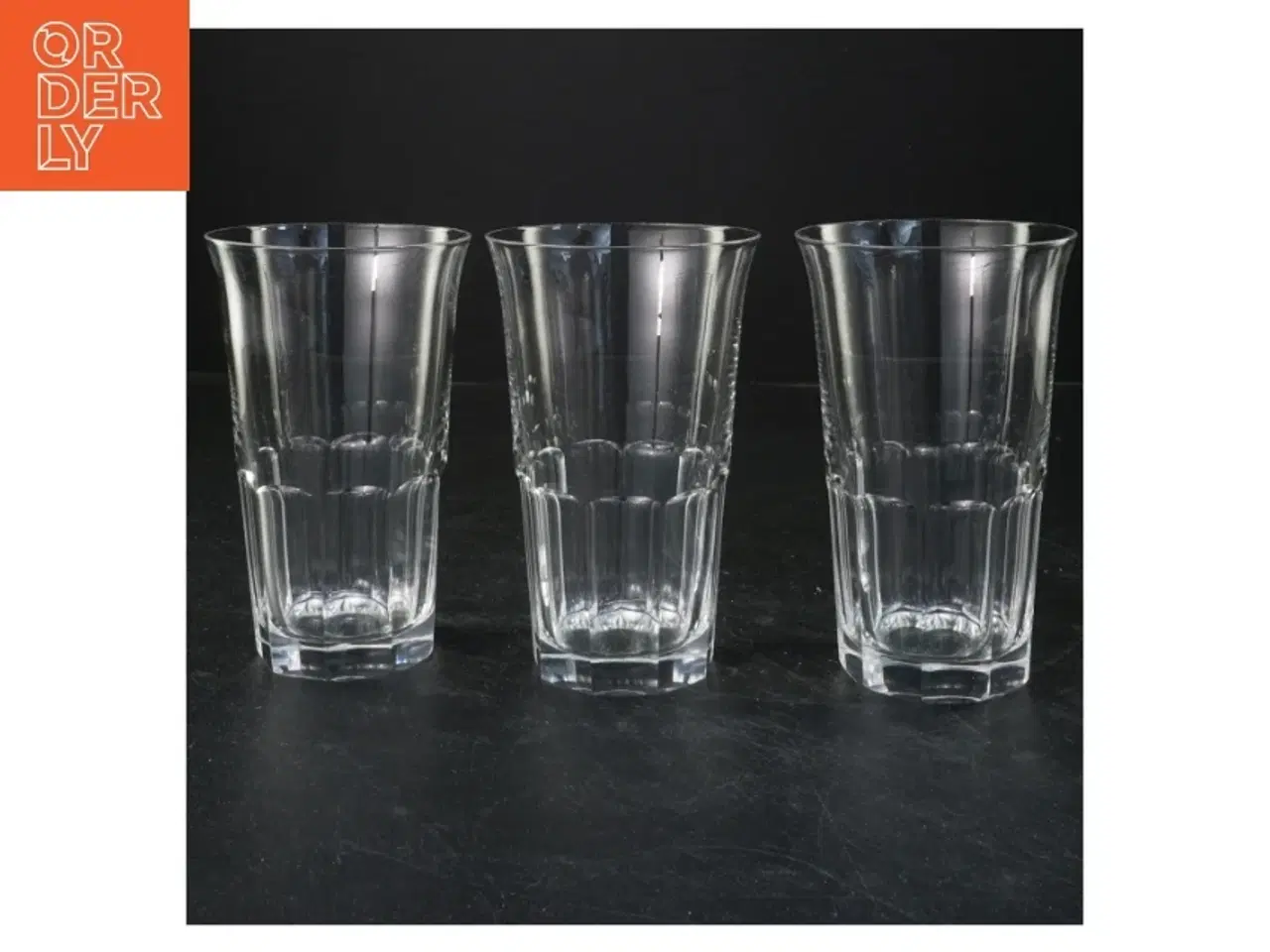 Billede 1 - Sæt med tre glas (str. 14,5x9 cm)