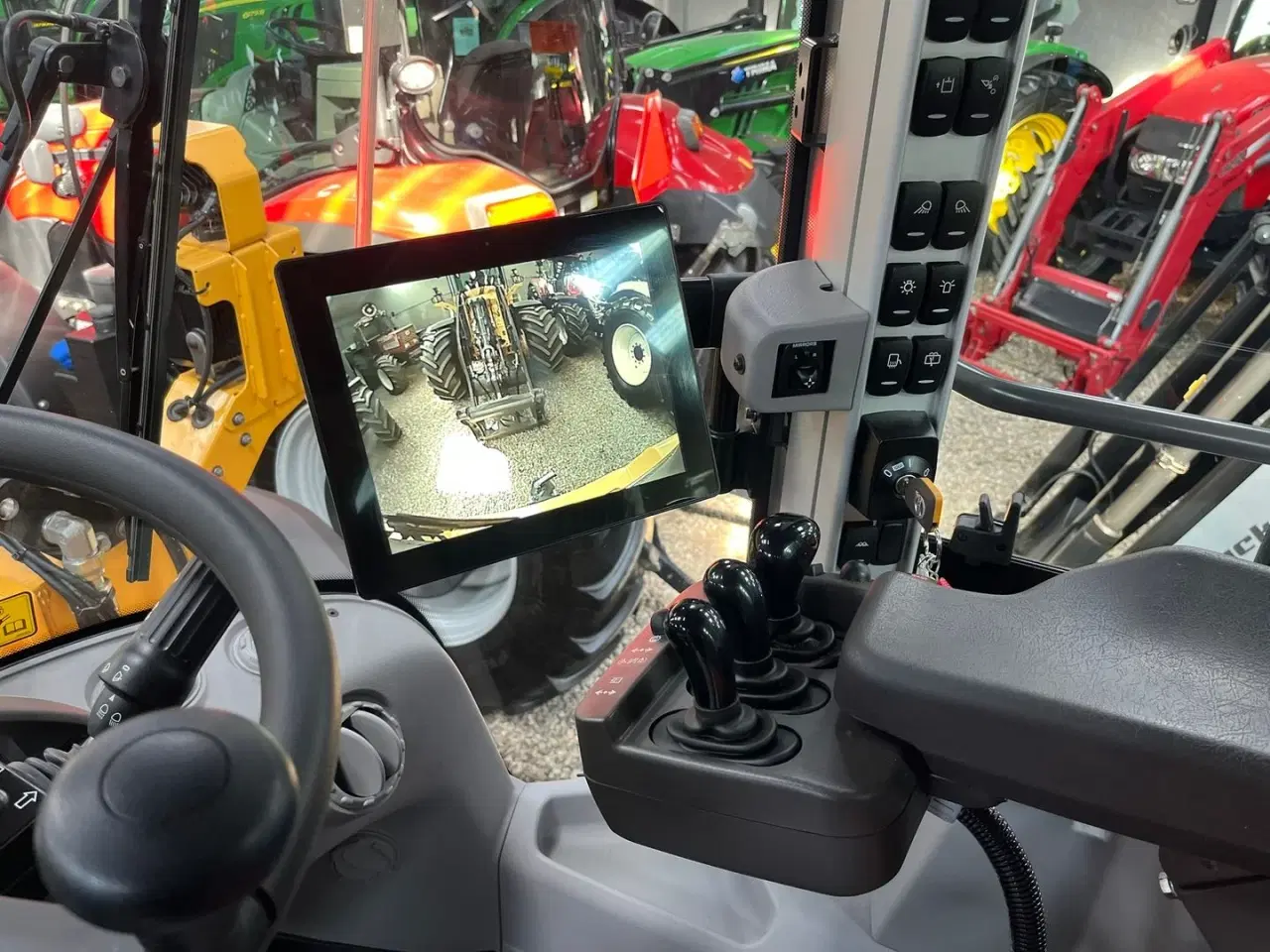 Billede 4 - Volvo L90H H2 Dansk-Maskine med CDC, BSS, Lock-UP, 650mm hjul & centralsmørring