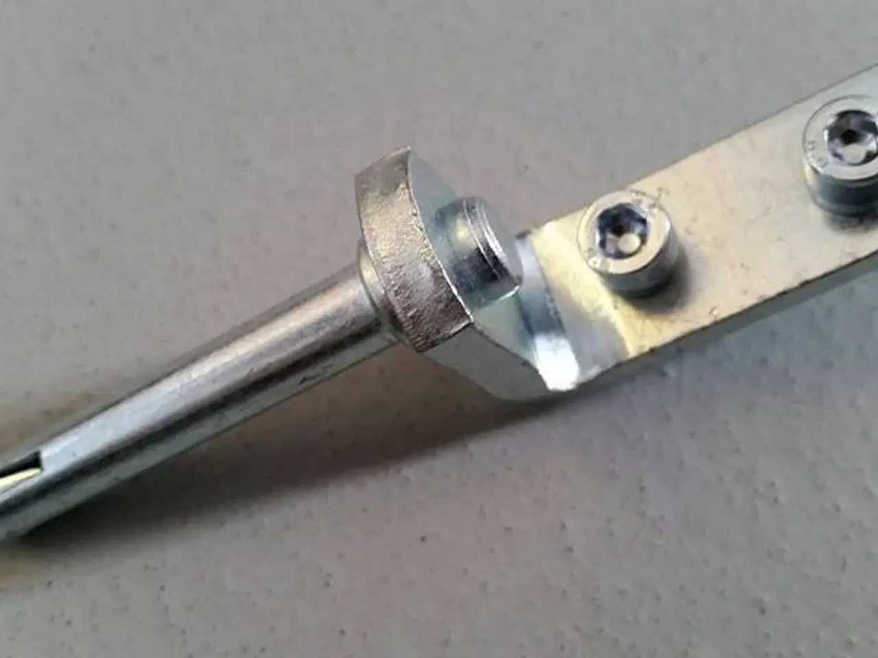 Billede 2 - Hængsel m/lås Eduard - sider