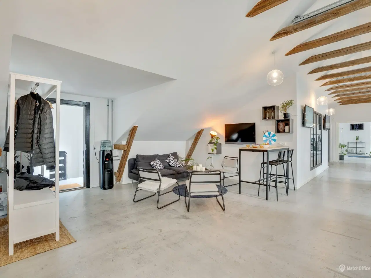 Billede 8 - Rustikt New Yorker storrumskontor - lyst og charmerende