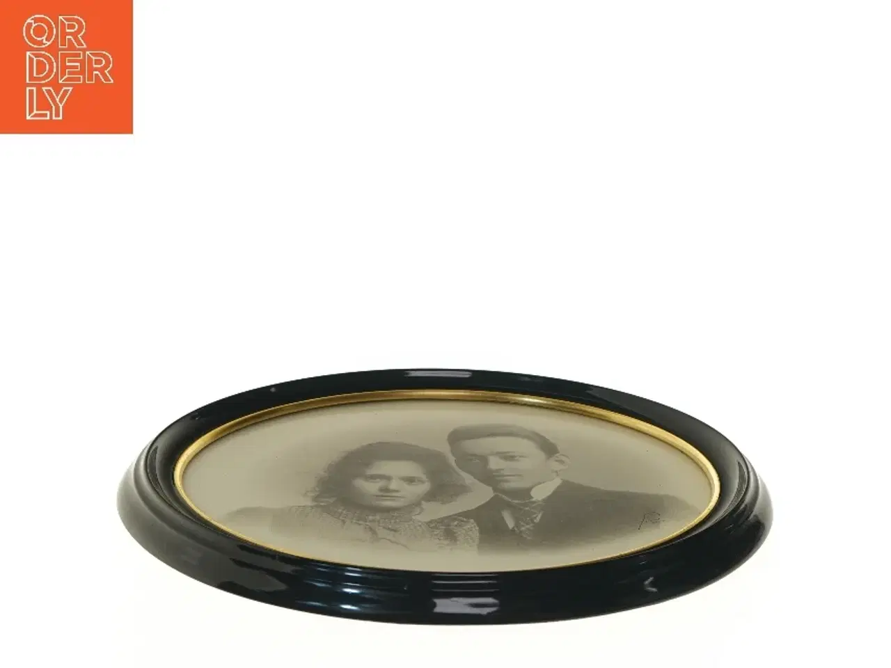 Billede 9 - Oval billederammer med fotografier (str. 37 cm)