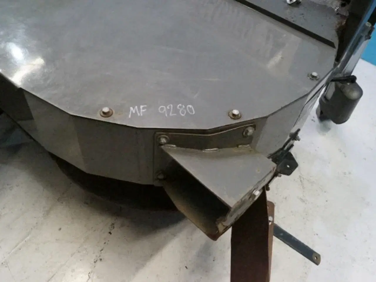 Billede 11 - Massey Ferguson 9280  Avnespreder 7059135M91