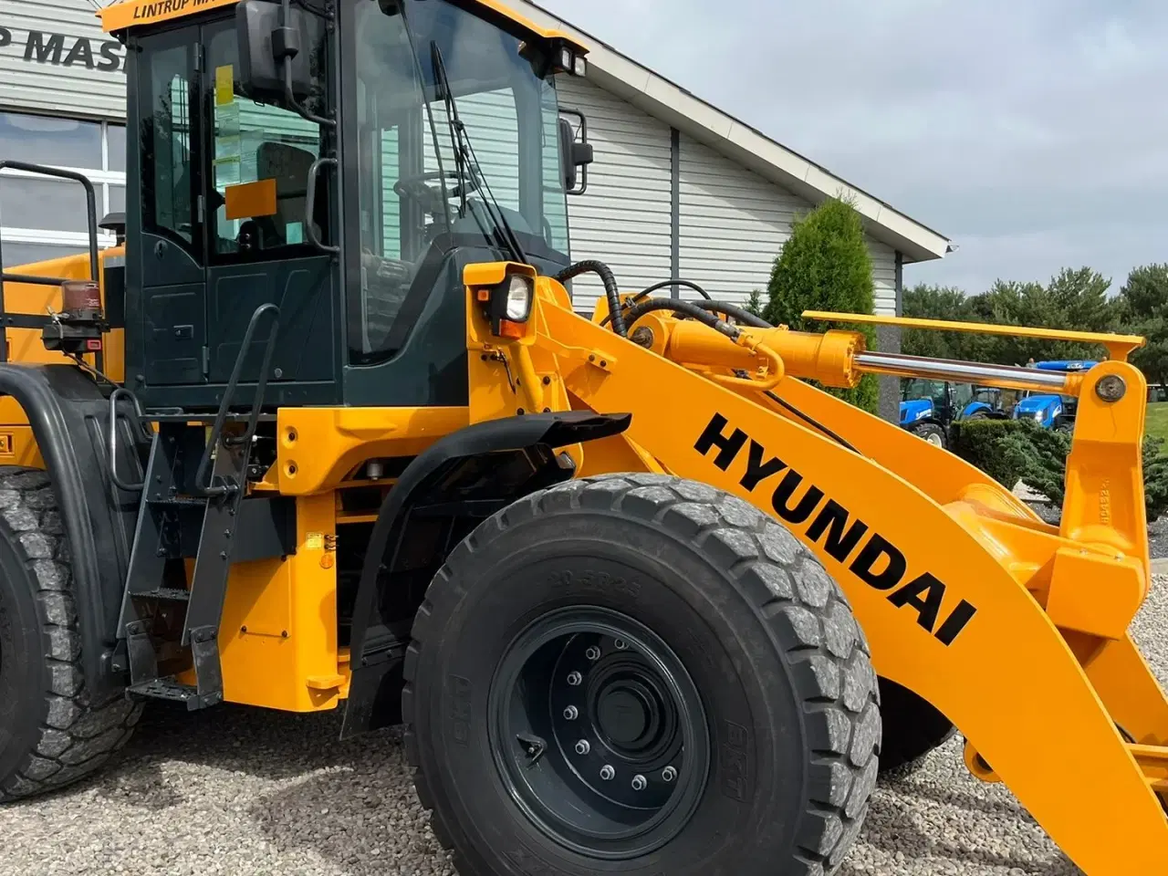 Billede 17 - Hyundai 757-9A XTD med lang-arm. En-ejeres maskine med Lock-UP.