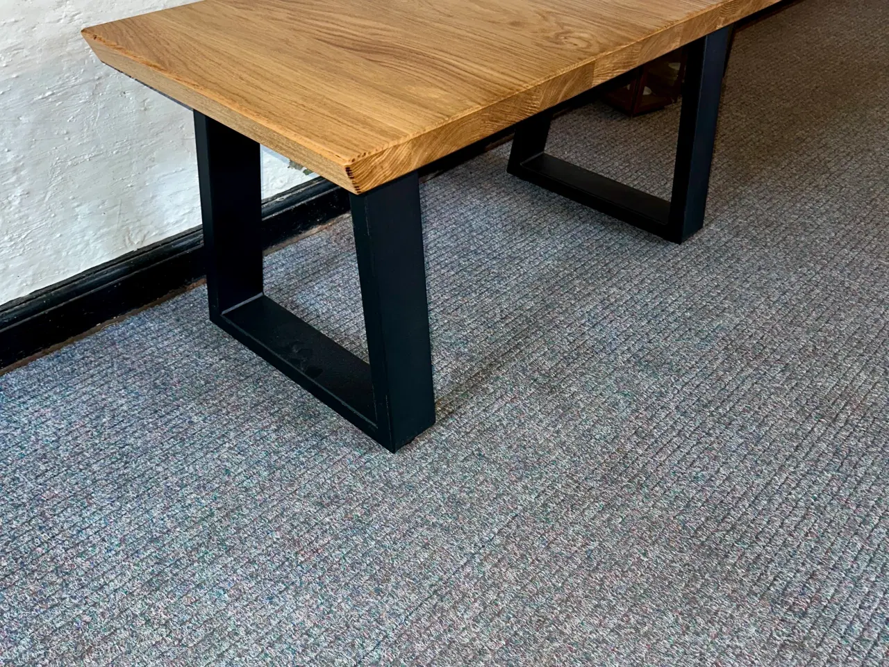 Billede 6 - Massiv egetræsbænk med sorte stålben