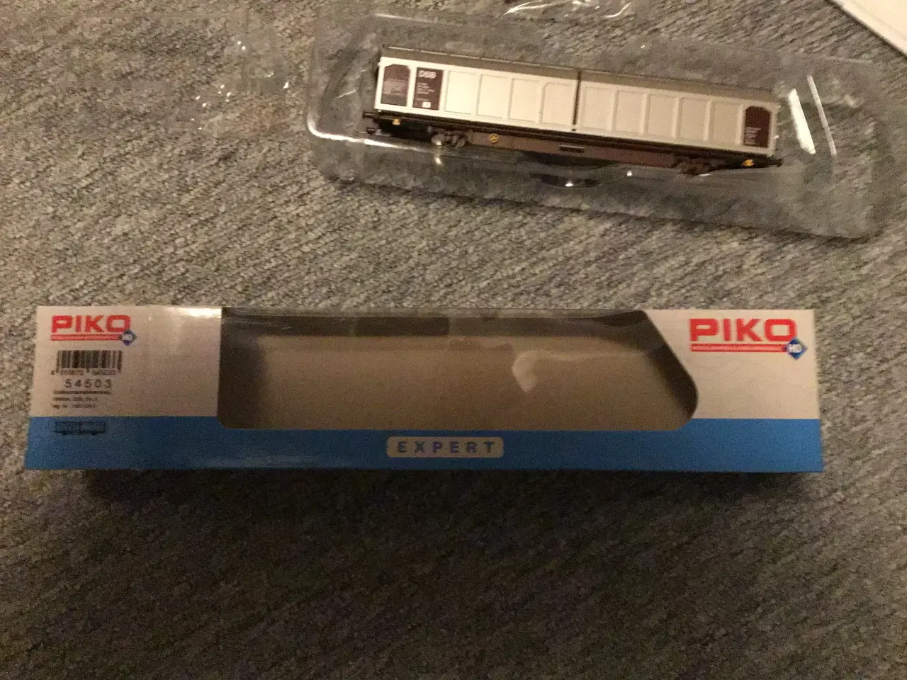 Billede 5 - DSB Piko Expert godsvogn i sølv. H0 1:87