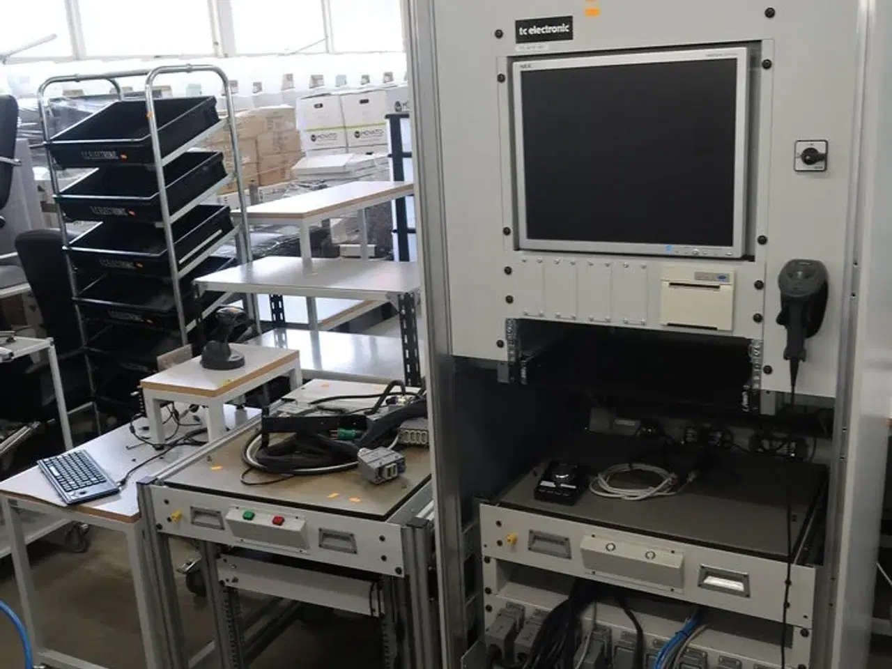 Billede 1 - Test facilitet/skab