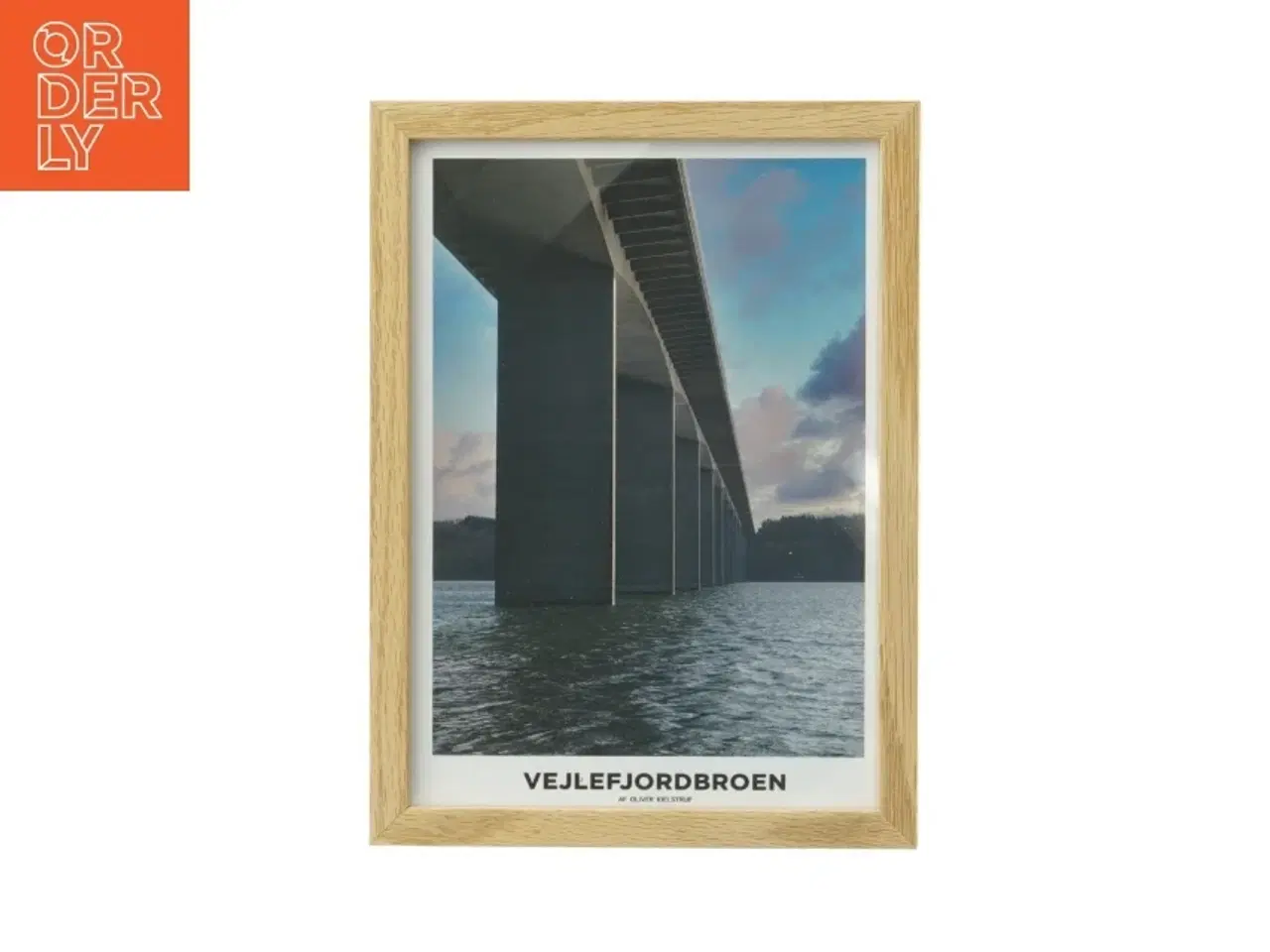 Billede 1 - Billedramme med motiv af Vejlefjordbroen (str. 24x18 cm)