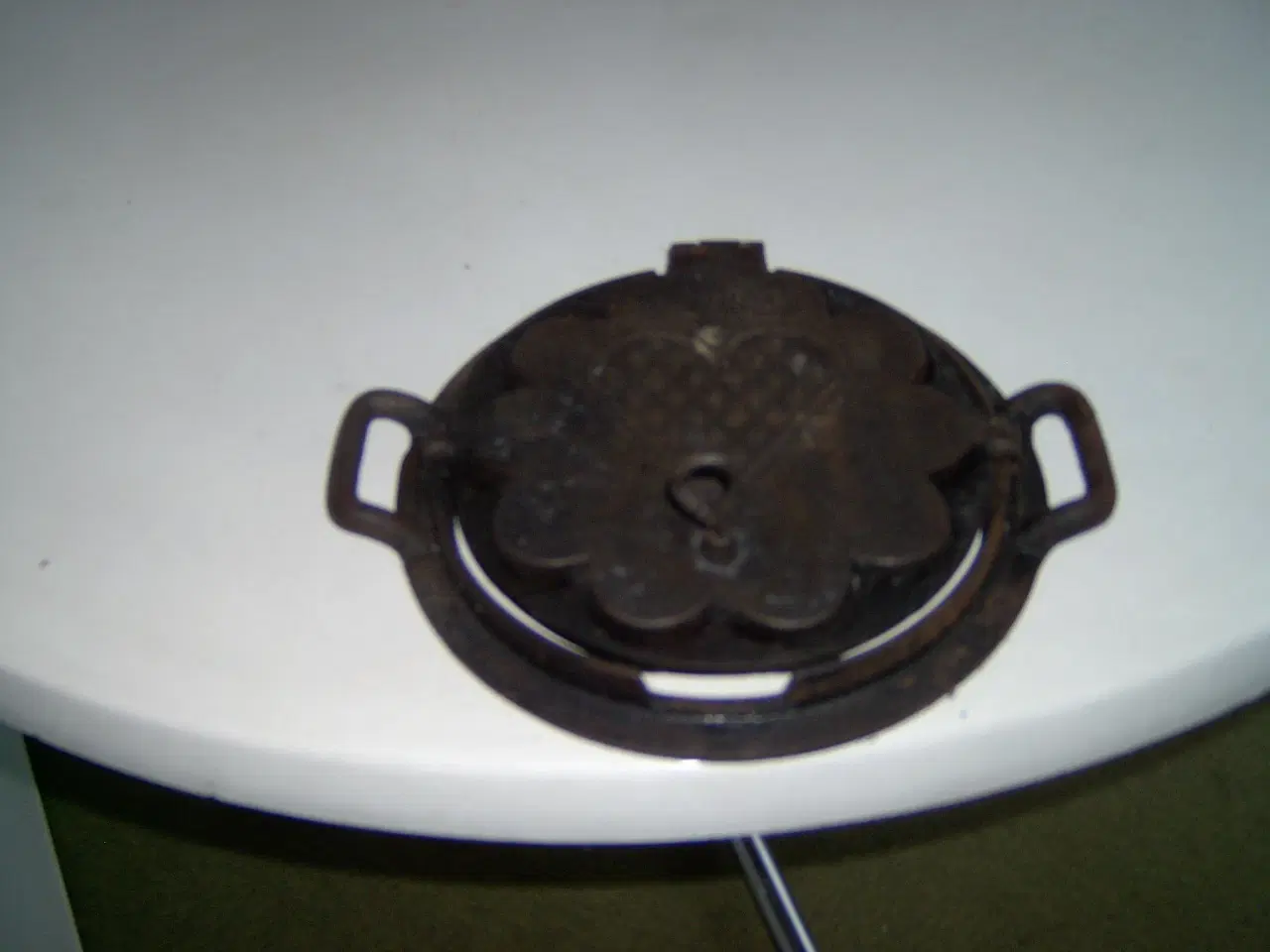 Billede 4 - Støbejernsrist , gammel Voss støbejerns vaffeljern