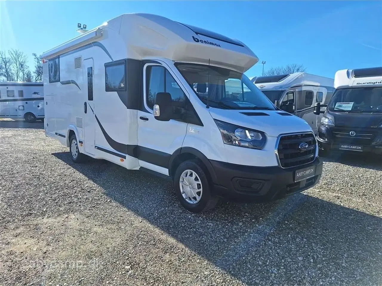 Billede 1 - 2022 - Benimar Tessoro T463 UP   solcelle. batteri. markise. 5 selepladser.