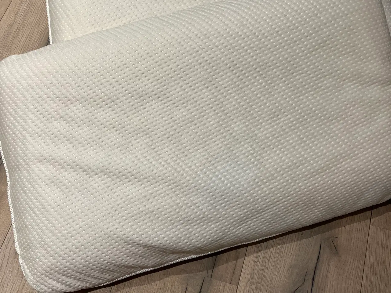 Billede 1 - Latex hovedpude