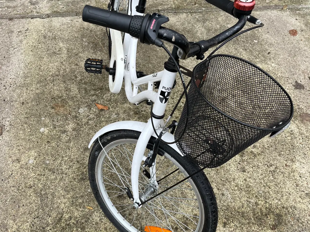 Billede 1 - Pigecykel 5-8 år 