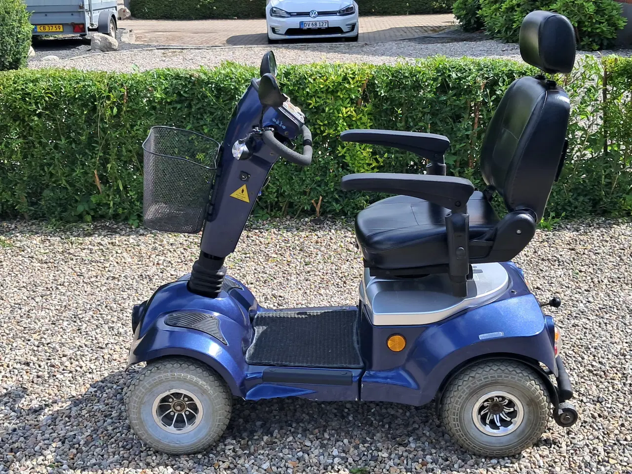 Billede 2 - 4 hjulet el-scooter med 2 sprit nye batterier 