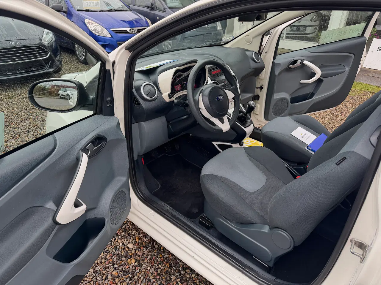 Billede 9 - Ford Ka Nysyn lav km meget pæn