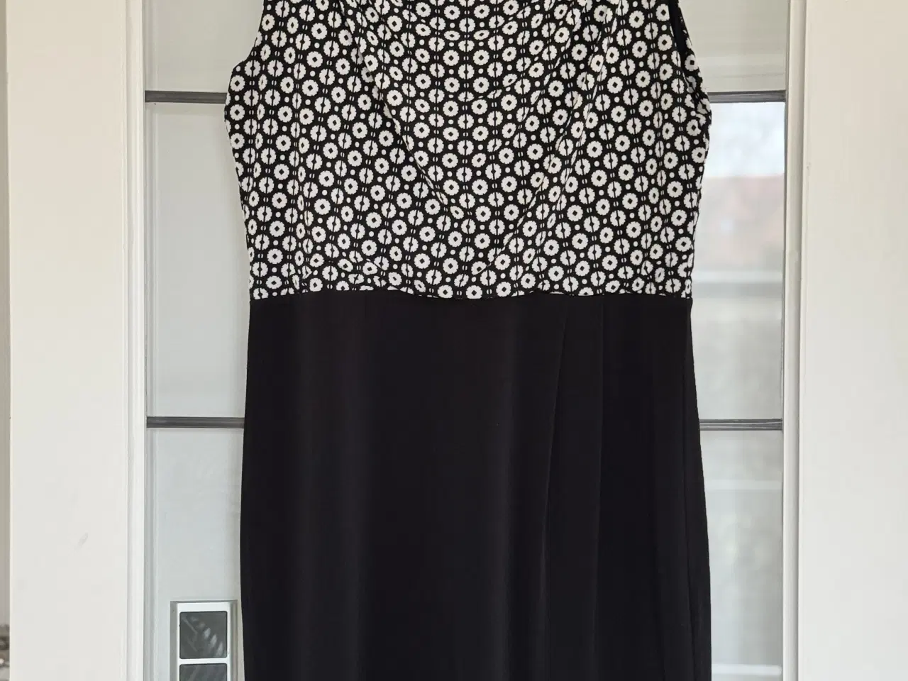 Billede 3 - Esprit kjole str L