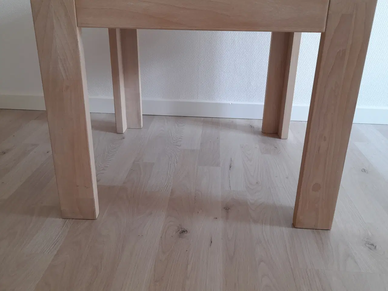 Billede 2 - Sofabord massiv eg