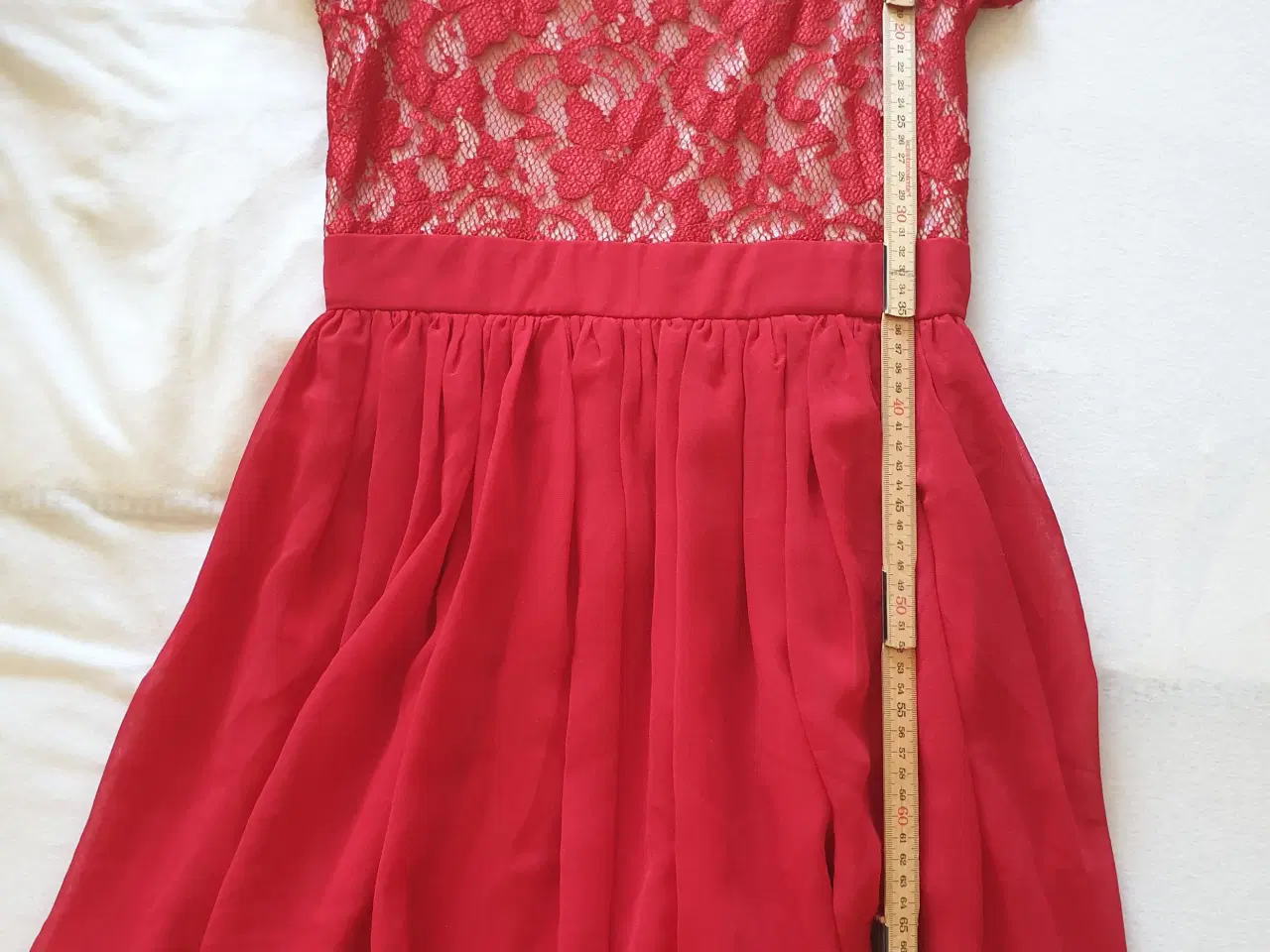 Billede 8 - Flot kjole / festkjole / julekjole i rød farve!