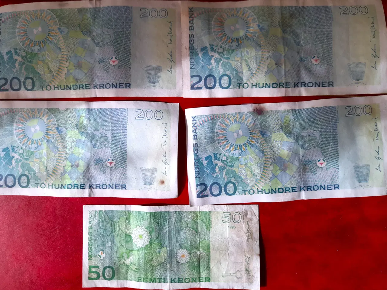 Billede 2 - NORGE NORWAY 850.00 NOK 4 x 200 Krone + 50 Krone